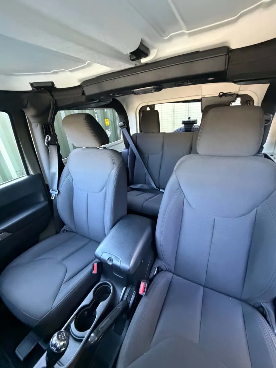 2015 Jeep Wrangler Sport - Photo 19