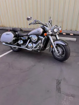 Silver 2005 Kawasaki VULCAN 1600 for sale in Tacoma, WA