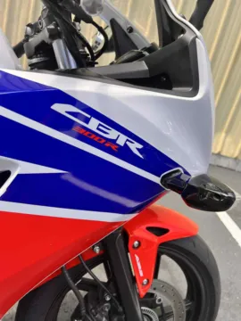 Photos of 2015 Honda CBR 300R ABS for sale in Tacoma, WA at Goodfellas Motor Company