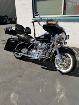 Black 2007 Harley-Davidson Road King Classic for sale in Tacoma, WA