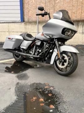 Photos of 2020 Harley-Davidson Road Glide Special for sale in Tacoma, WA at Goodfellas Motor Company