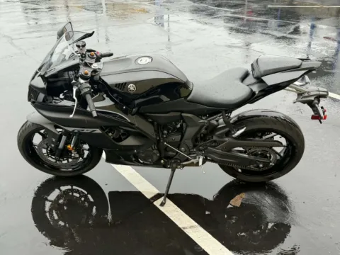 More photos of 2024 Yamaha YZF R7 at Goodfellas Motor Company, WA