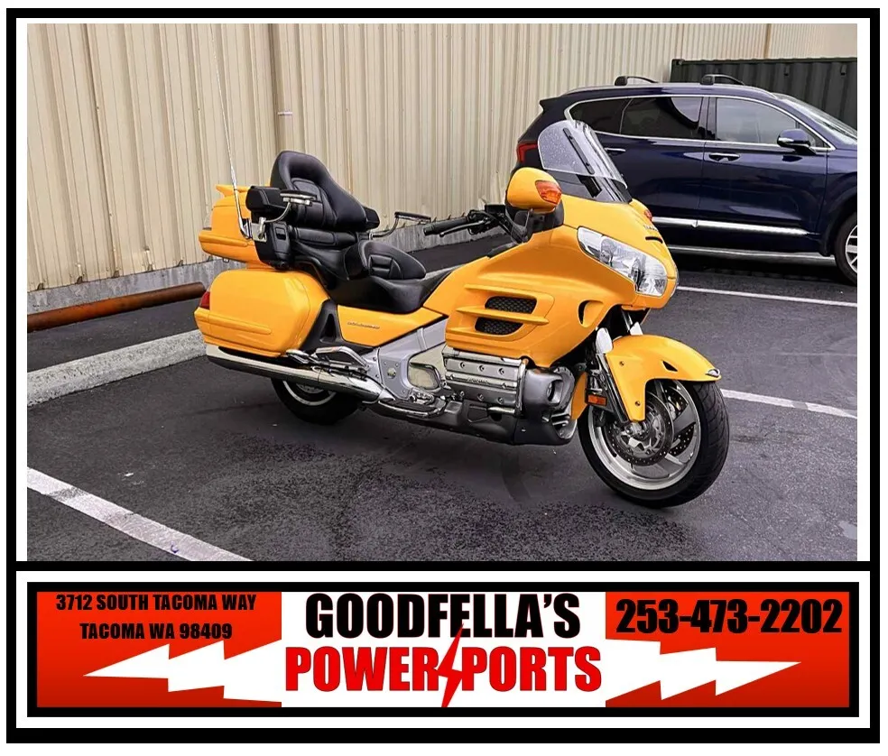 Yellow 2010 Honda Gold Wing for sale in Tacoma, WA