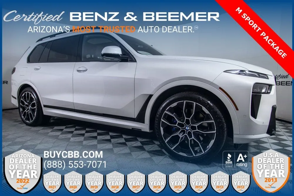 2023 BMW X7 40i's photo