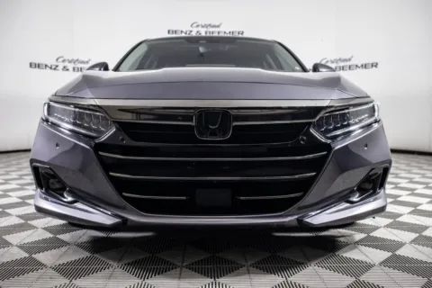 More photos of 2021 Honda Accord Hybrid Touring at Certified Benz & Beemer Buying Center, AZ