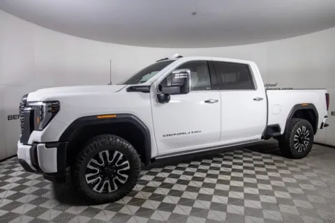 More photos of 2024 GMC Sierra 2500HD Denali Ultimate at Certified Benz & Beemer Buying Center, AZ
