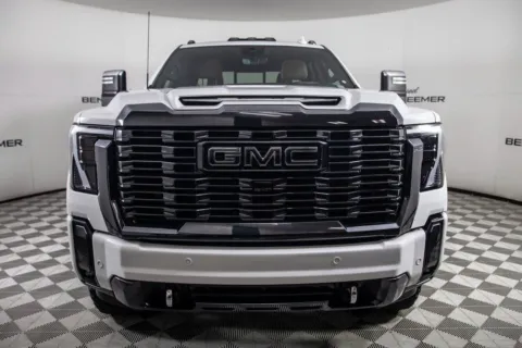 More photos of 2024 GMC Sierra 2500HD Denali Ultimate at Certified Benz & Beemer Buying Center, AZ