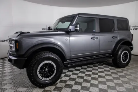 More photos of 2023 Ford Bronco Outer Banks at Certified Benz & Beemer Buying Center, AZ