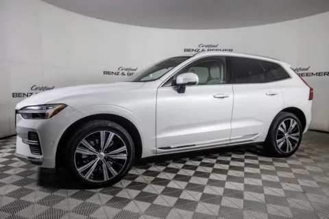 More photos of 2022 Volvo XC60 B6 Inscription at Certified Benz & Beemer Buying Center, AZ