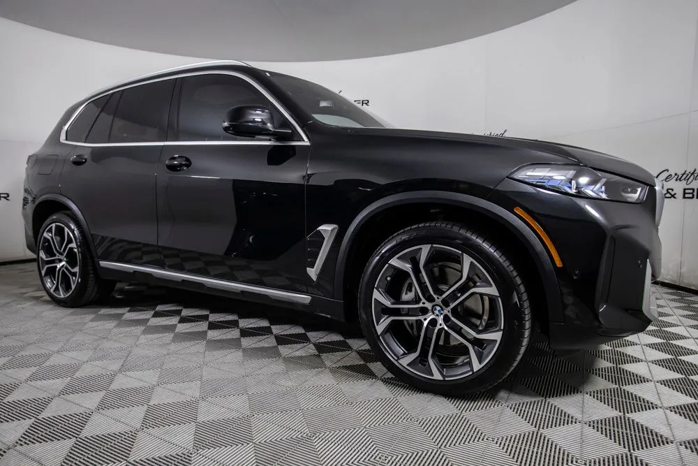 2026 BMW X5 Base's photo