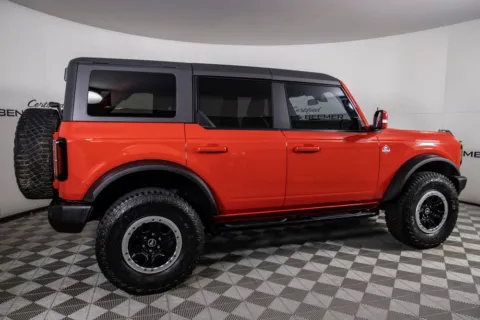 More photos of 2022 Ford Bronco Outer Banks at Certified Benz & Beemer, AZ