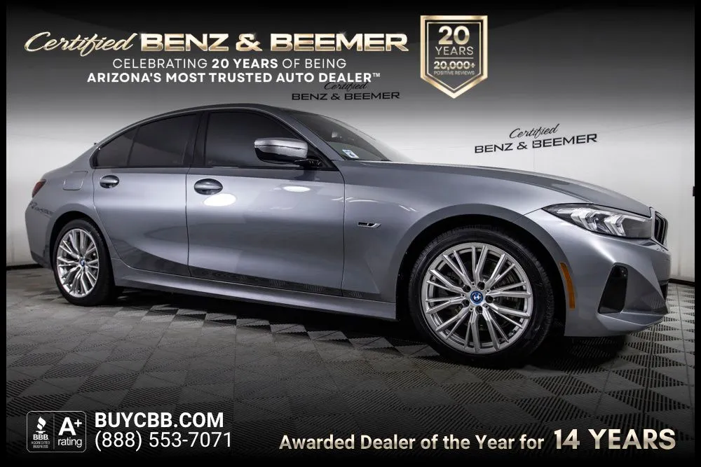 2023 BMW 3 Series 330e Sedan's photo