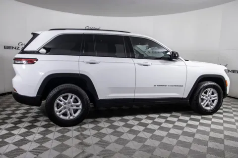 More photos of 2023 Jeep Grand Cherokee Laredo at Certified Benz & Beemer Buying Center, AZ