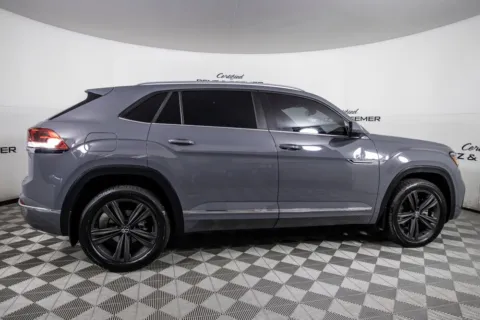 More photos of 2021 Volkswagen Atlas Cross Sport 3.6L V6 SE w/Technology R-Line at Certified Benz & Beemer Buying Center, AZ