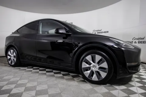 More photos of 2023 Tesla Model Y Long Range at Certified Benz & Beemer Buying Center, AZ
