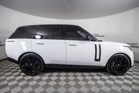 More photos of 2025 Land Rover Range Rover SE at Certified Benz & Beemer, AZ