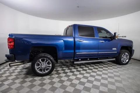 More photos of 2015 Chevrolet Silverado 2500HD High Country at Certified Benz & Beemer, AZ