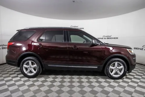 More photos of 2018 Ford Explorer XLT at Certified Benz & Beemer, AZ