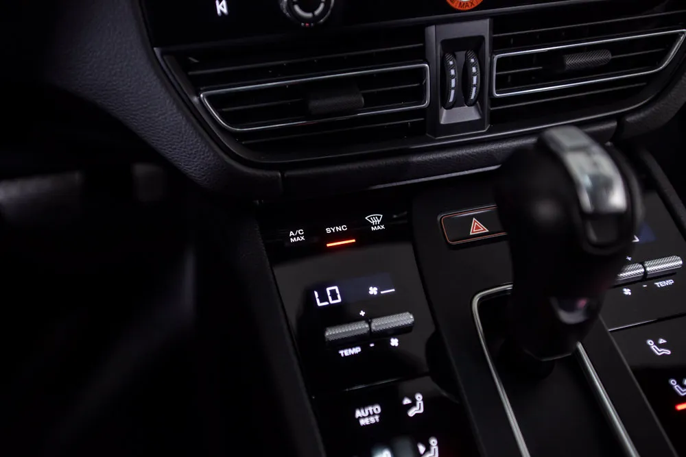 Porsche Macan photo 31