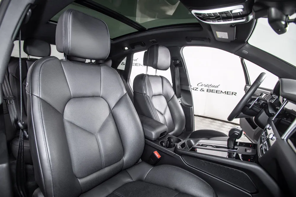 Porsche Macan photo 19