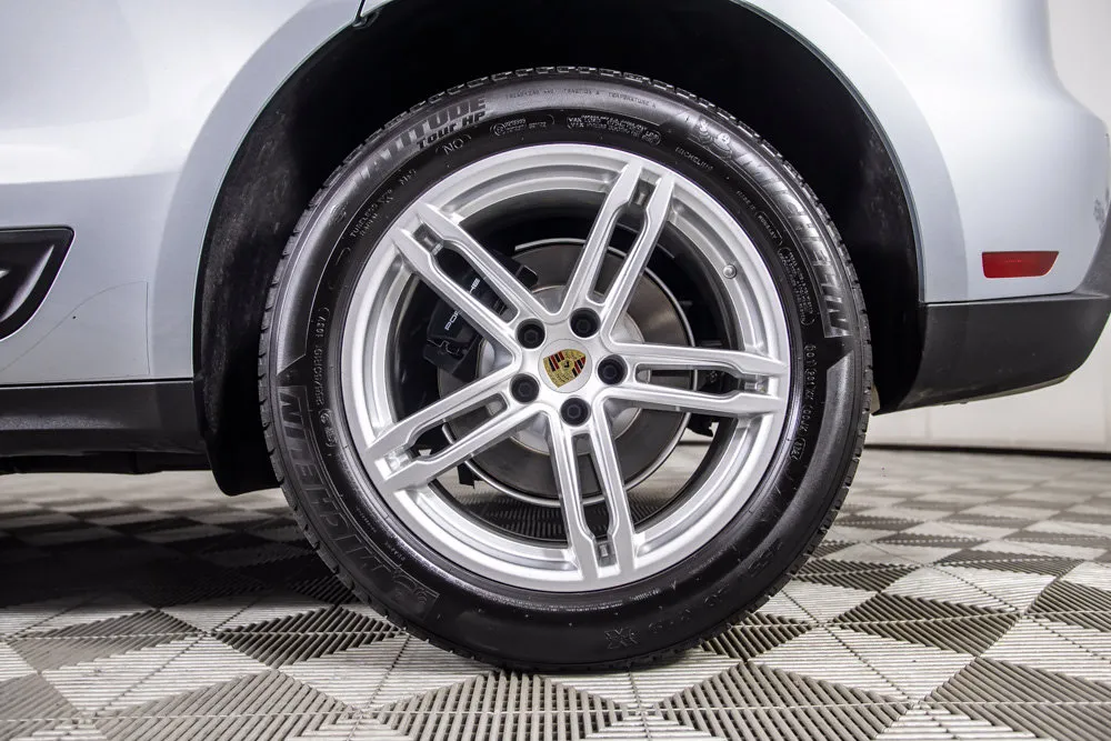 Porsche Macan photo 41