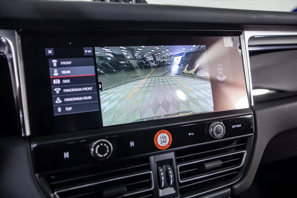 Porsche Macan photo 27