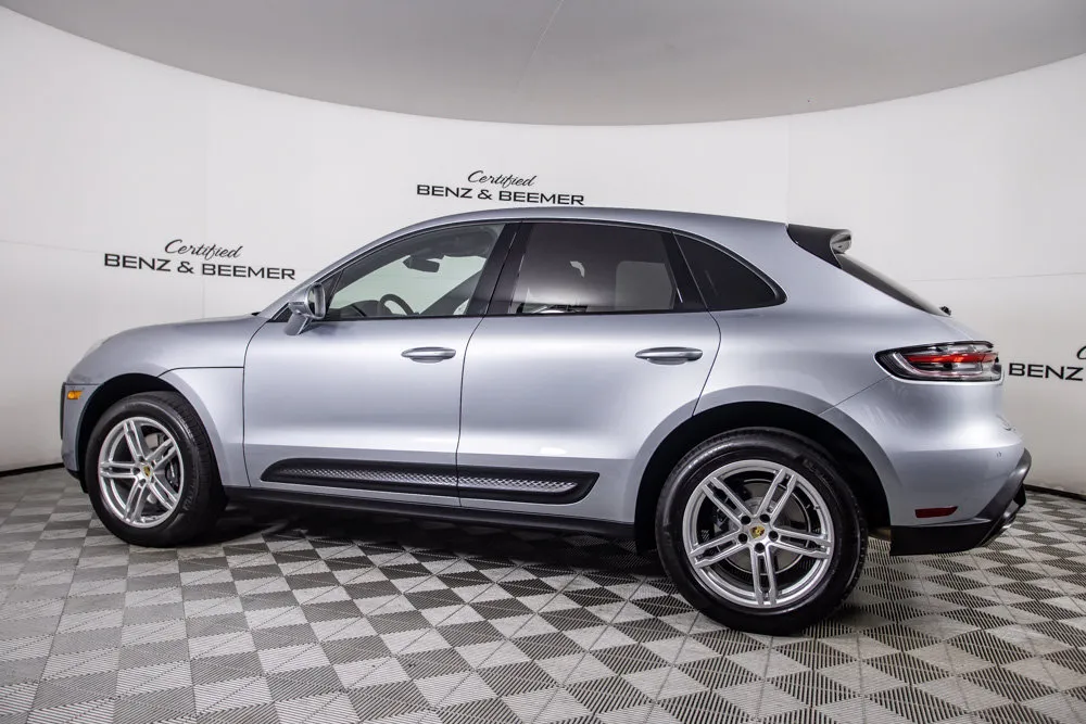 Porsche Macan photo 11