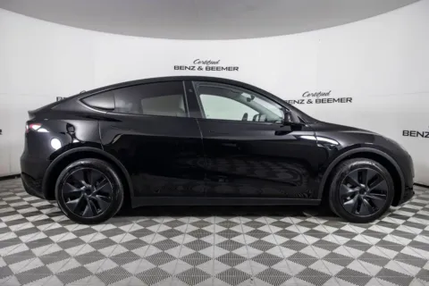 More photos of 2025 Tesla Model Y Long Range at Certified Benz & Beemer, AZ