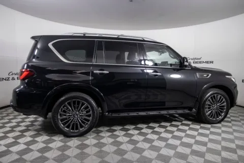 More photos of 2023 INFINITI QX80 Premium Select at Certified Benz & Beemer, AZ