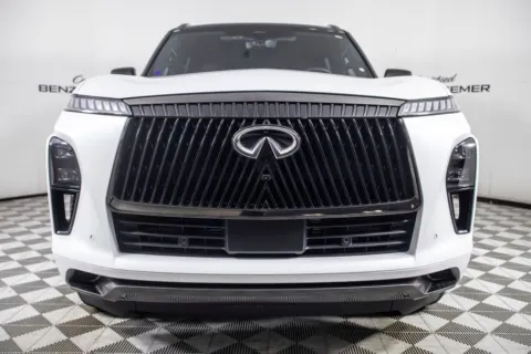 More photos of 2025 INFINITI QX80 AUTOGRAPH at Certified Benz & Beemer, AZ