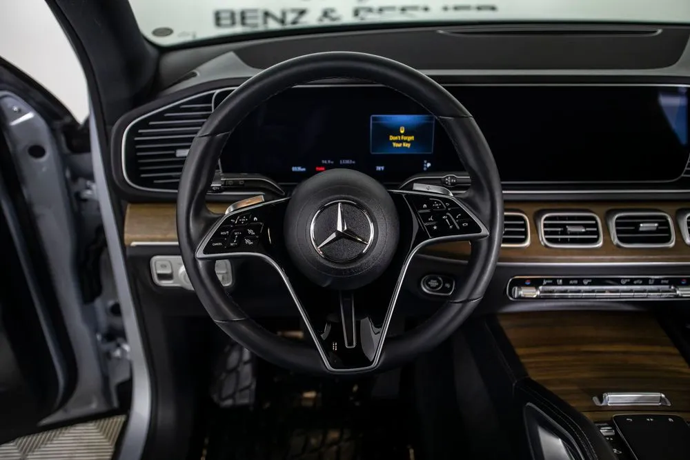 Mercedes-Benz GLE photo 23