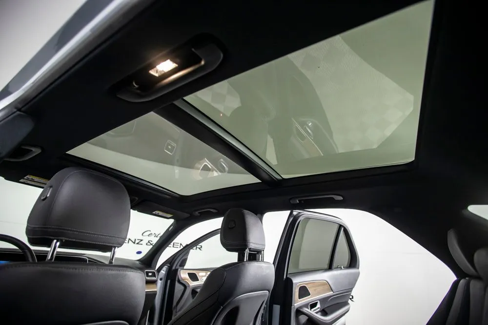 Mercedes-Benz GLE photo 22