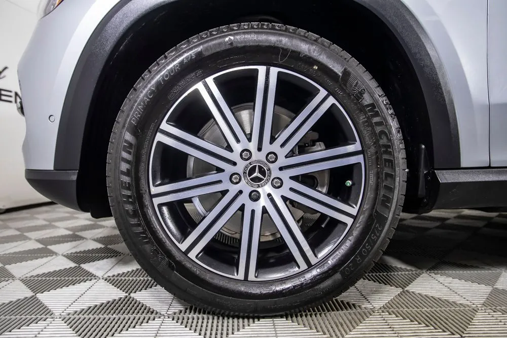 Mercedes-Benz GLE photo 38