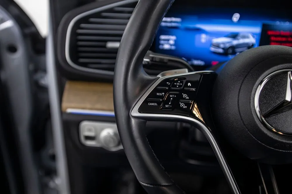 Mercedes-Benz GLE photo 35