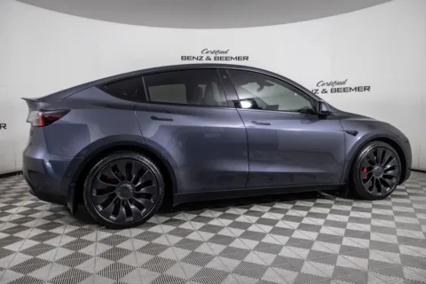 More photos of 2022 Tesla Model Y Performance at Certified Benz & Beemer, AZ