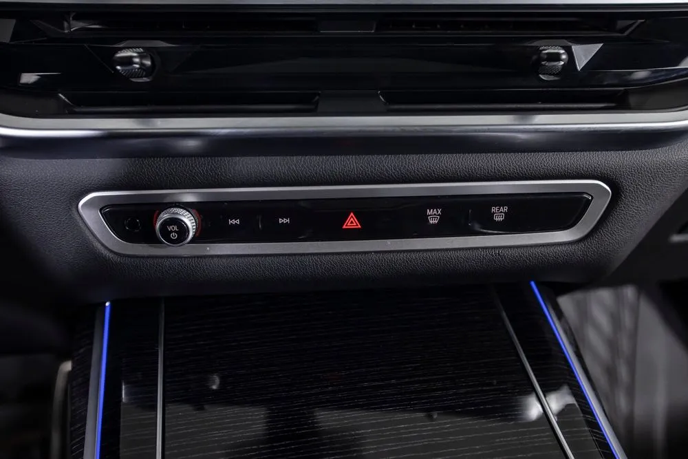 BMW X7 photo 32