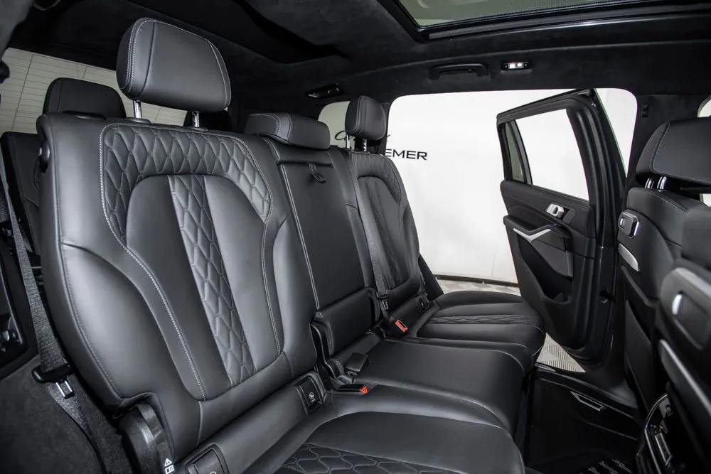 BMW X7 photo 17