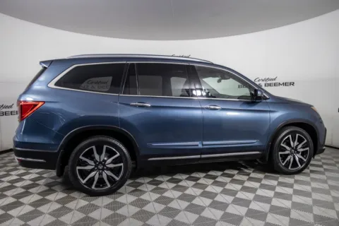 More photos of 2021 Honda Pilot Elite at Certified Benz & Beemer, AZ