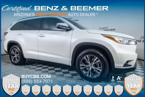 White 2016 Toyota Highlander XLE V6 for sale in Scottsdale, AZ