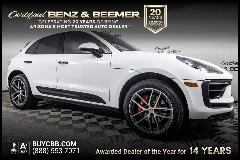 2023 Porsche Macan S's photo