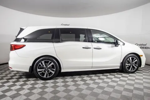 More photos of 2018 Honda Odyssey Elite at Certified Benz & Beemer, AZ