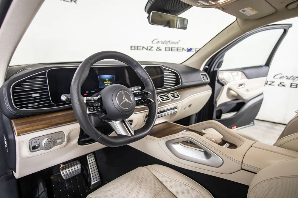 Mercedes-Benz GLS photo 22