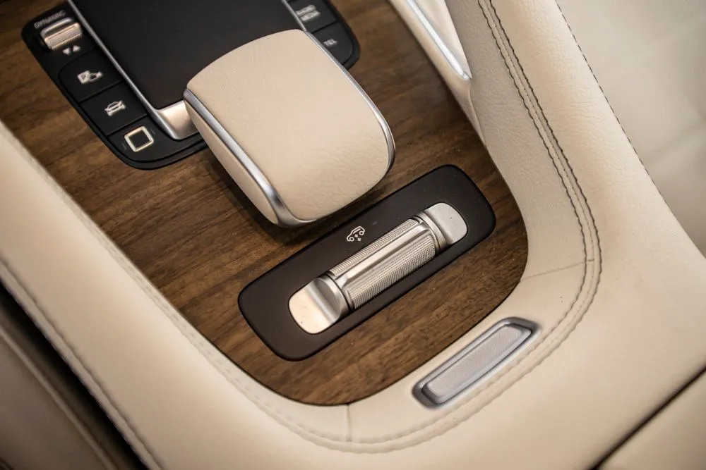 Mercedes-Benz GLS photo 35