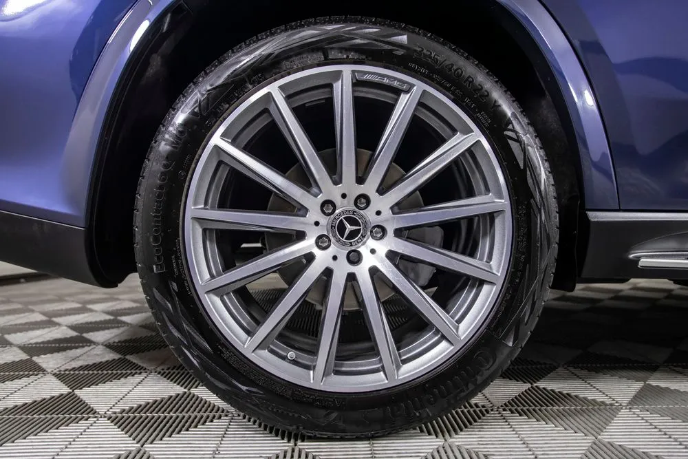 Mercedes-Benz GLS photo 43