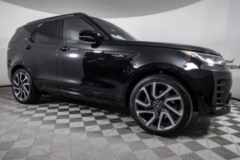 Another view of 2025 Land Rover Discovery Dynamic SE for sale in Scottsdale, AZ at Certified Benz & Beemer