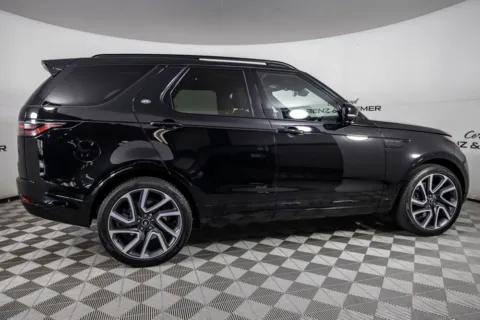 More photos of 2025 Land Rover Discovery Dynamic SE at Certified Benz & Beemer, AZ