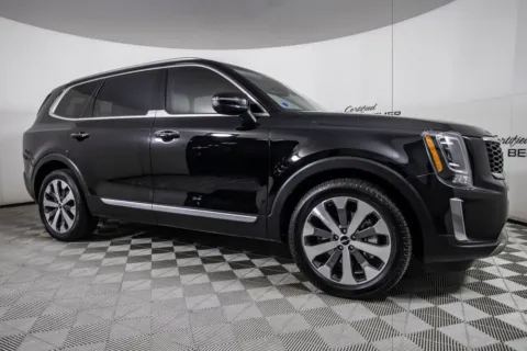Another view of 2022 Kia Telluride S for sale in Scottsdale, AZ at Certified Benz & Beemer