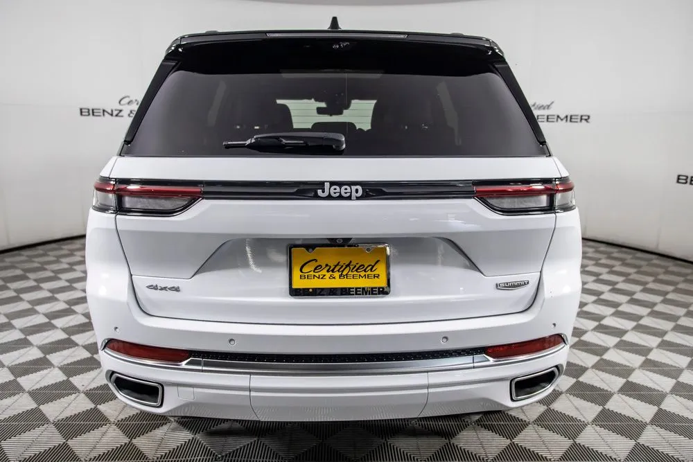 Jeep Grand Cherokee photo 7