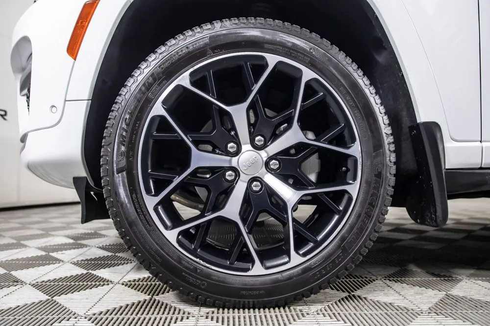 Jeep Grand Cherokee photo 39