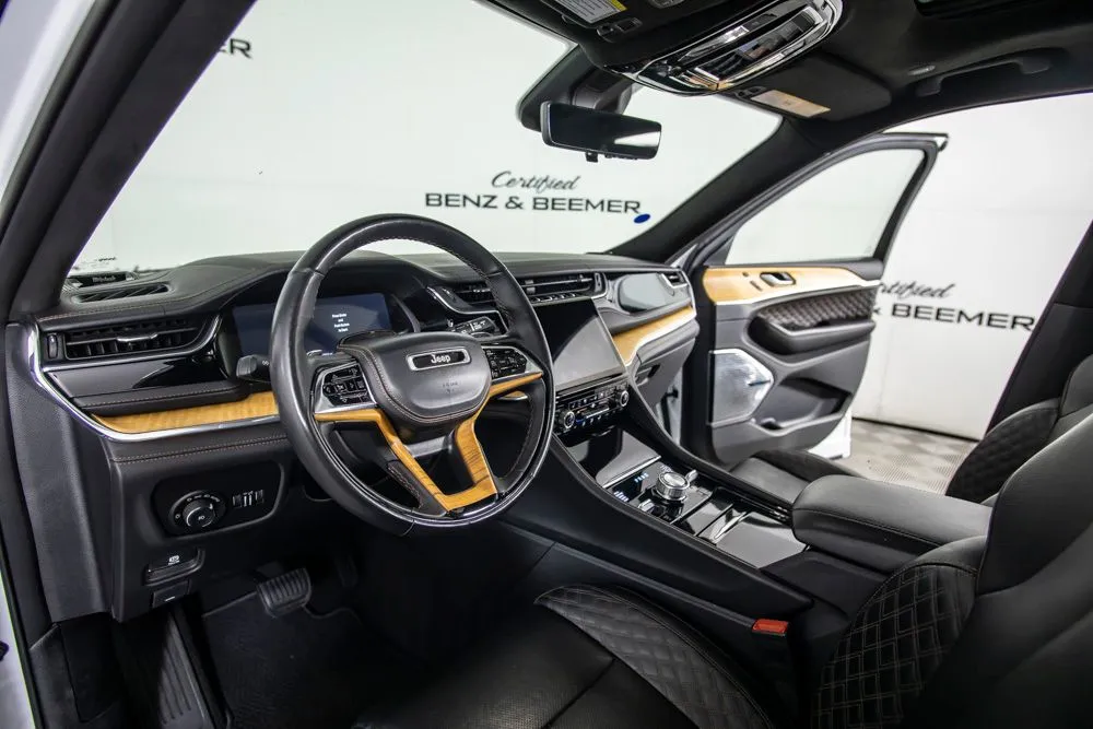 Jeep Grand Cherokee photo 20